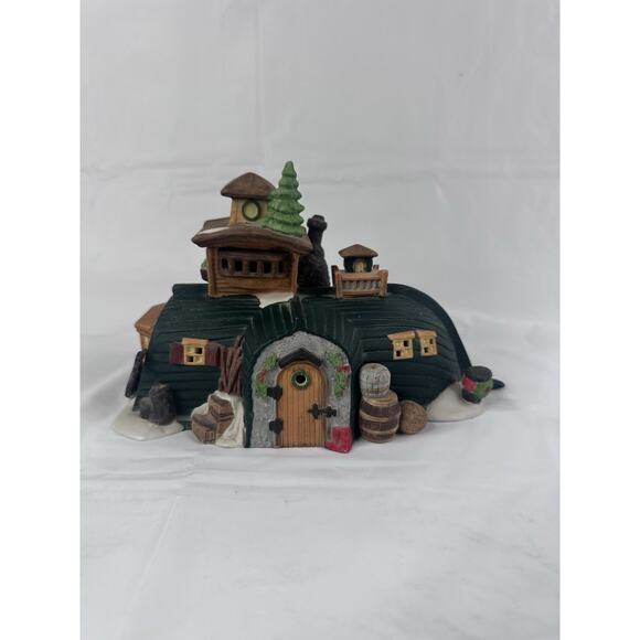 Dept 56 DICKENS VILLAGE Peggotty's Seaside Cottage 5550 Christmas HOUSE Heritage - Picture 1 of 7